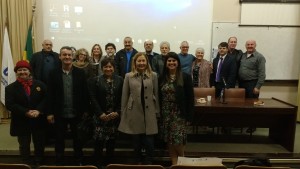 Participantes do seminário ao final dos debates